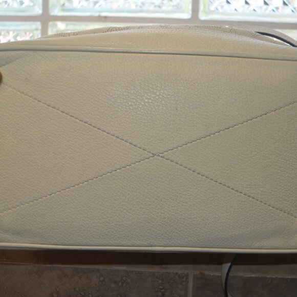 Louis Vuitton Stella Mahina Leather Handbag Monogram Cream/Off White color - Picture 12 of 15